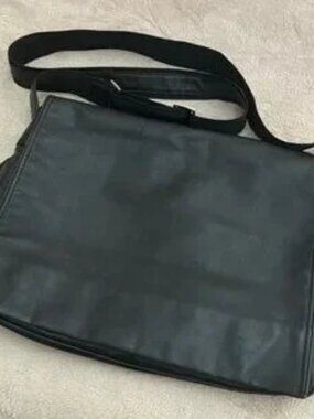 Vintage Manfield Genuine Leather Messenger Laptop Briefcase Black Crossbody Bag